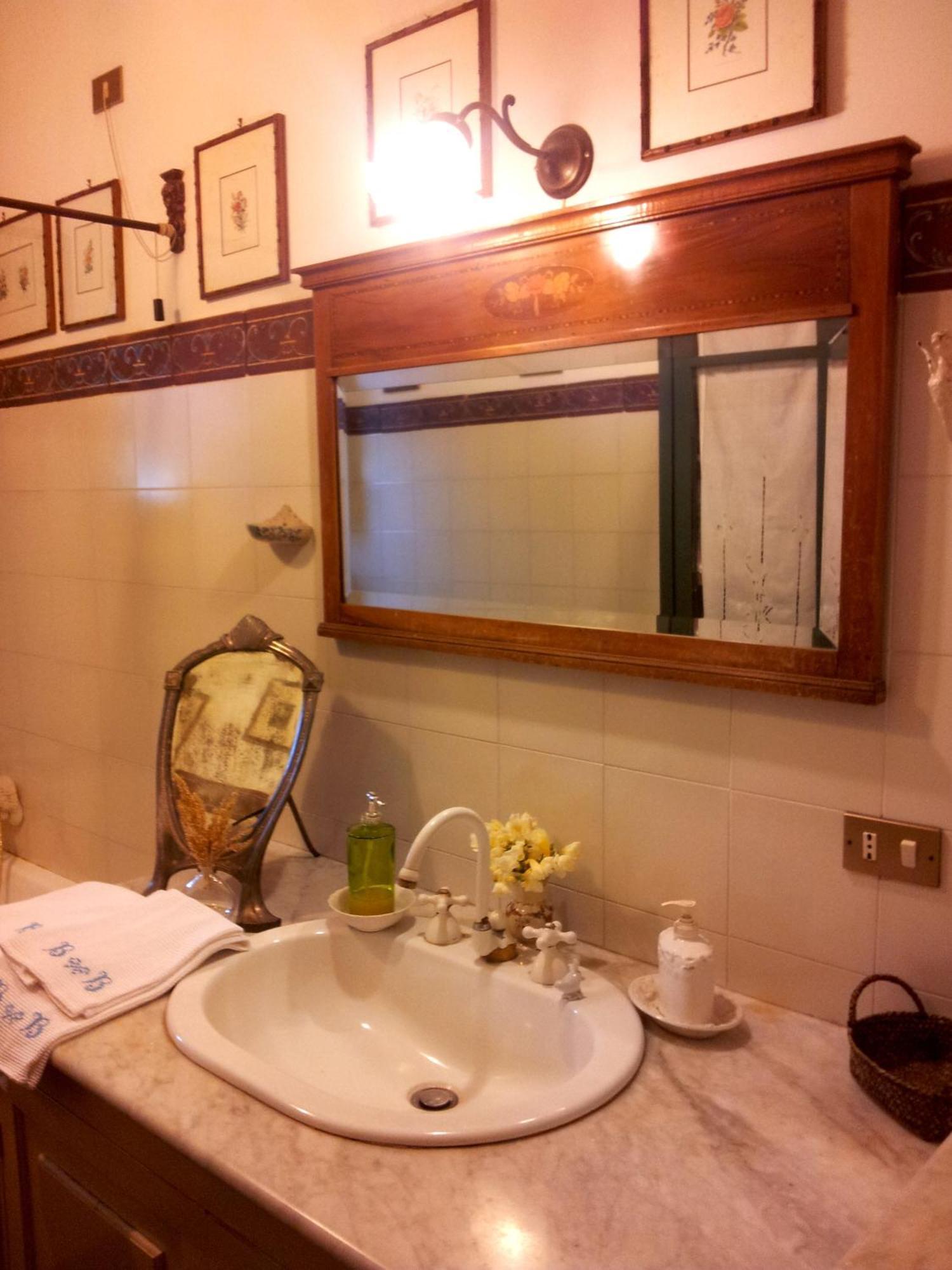 Relais De Charme - B&B Short Lets La Casa Di Francesca Sant'Agata Li Battiati Quarto foto